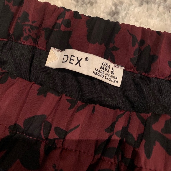 Dex Maroon & Black Dress - Picture 4 of 6